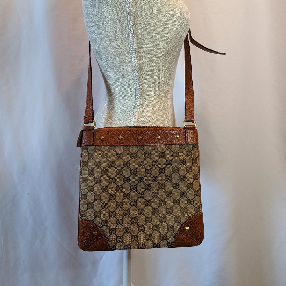 GUCCI Studded Flat Messenger Bag - Picture 1 of 11